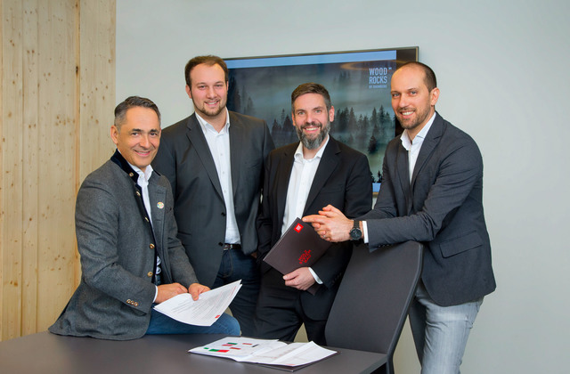 v.l. Hubert Rhomberg, Alexander Hilbe, Stefan Schrenk und Matthias Frick (Fotonachweis: Fotostudio Semrad) Team WoodRocks